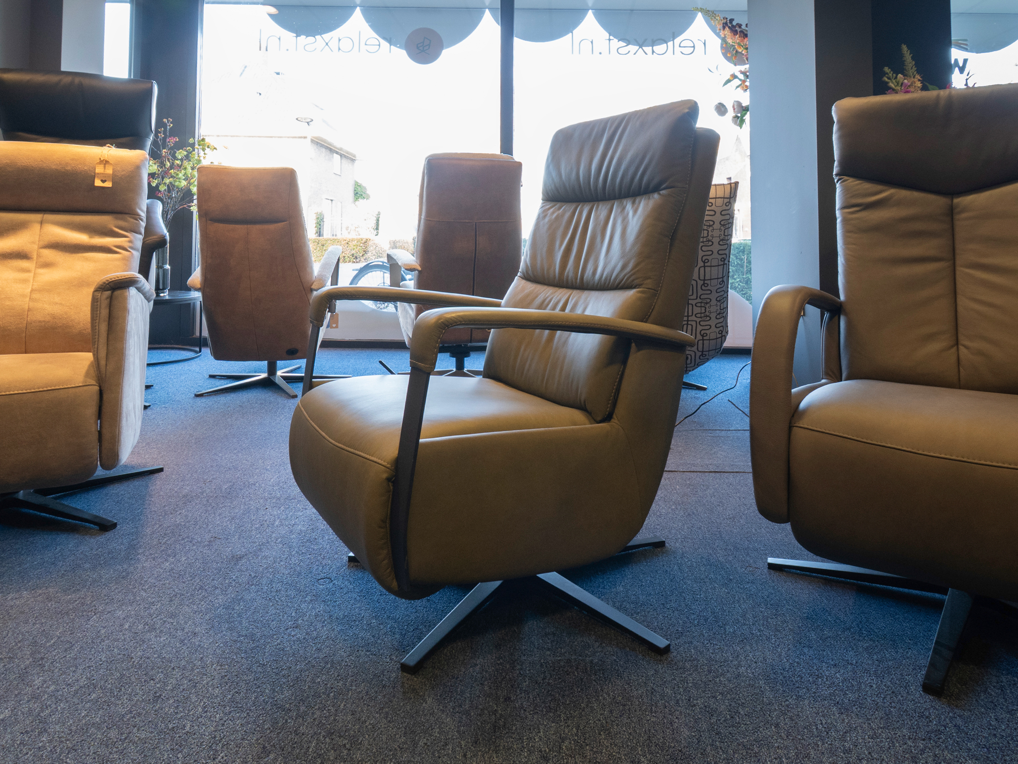 Relaxfauteuil op gasveer Bentley - Afbeelding 2