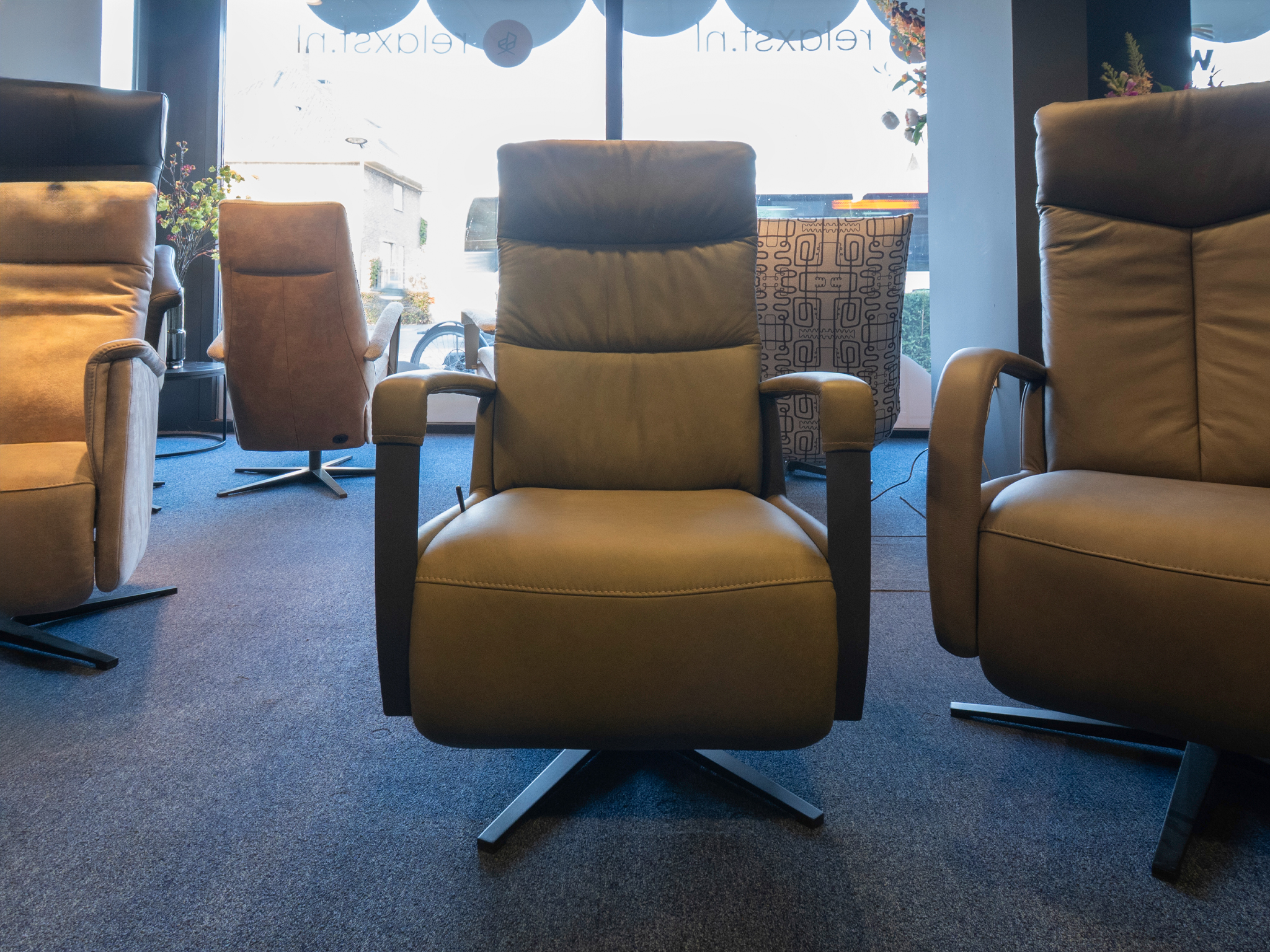 Relaxfauteuil op gasveer Bentley - Afbeelding 4